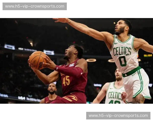 巅峰对垒的静止艺术：为什么“雷霆vs骑士录像”是每个篮球迷必修的战术圣经？